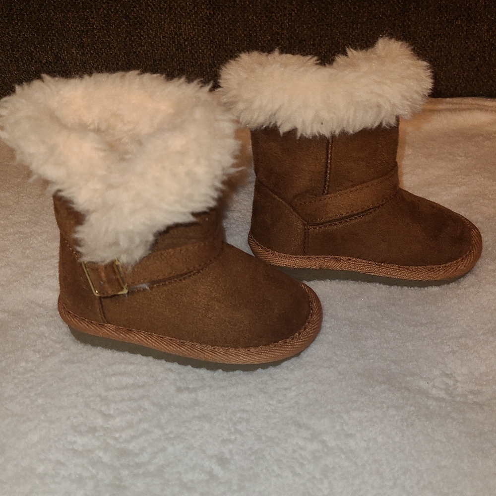Infant size 4 Brand New with out tag